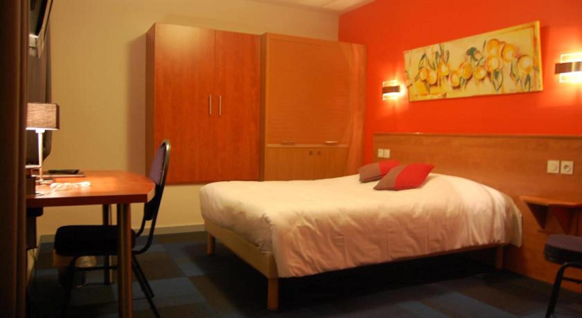 Logis Hotel De Paris Saint-Avold Zewnętrze zdjęcie